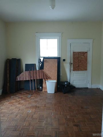 1213 Diamond Street, Alton, IL 62002