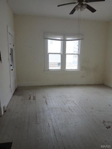 1213 Diamond Street, Alton, IL 62002