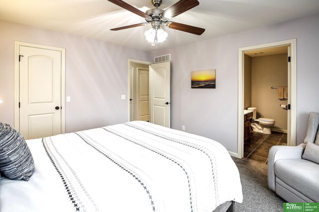 1814 N 207th Street, Elkhorn, NE 68022