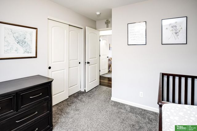 1814 N 207th Street, Elkhorn, NE 68022