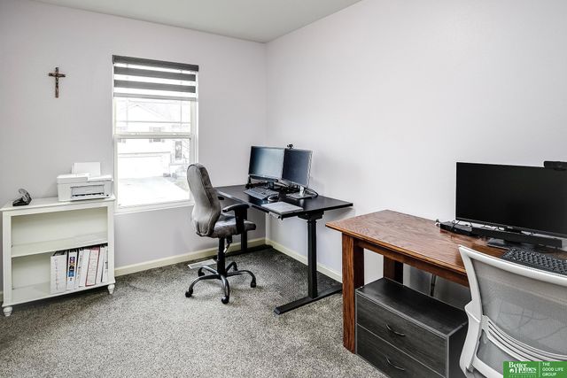 1814 N 207th Street, Elkhorn, NE 68022