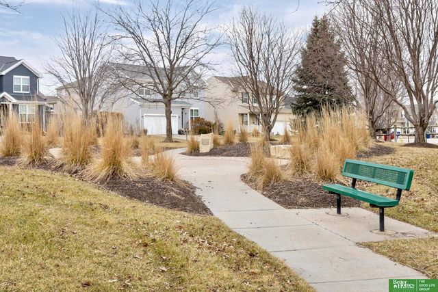 1814 N 207th Street, Elkhorn, NE 68022