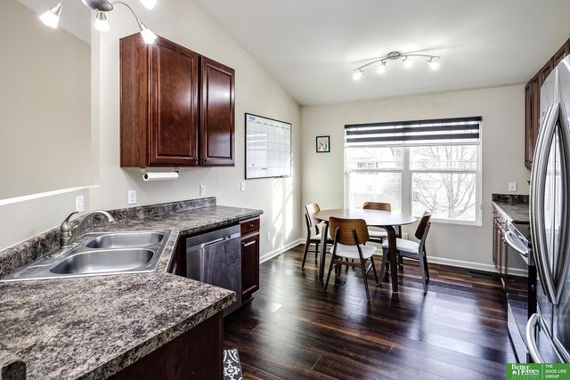 1814 N 207th Street, Elkhorn, NE 68022