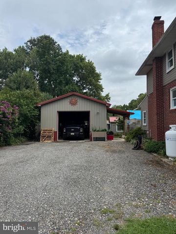 6828 HAREWOOD PARK DR, Middle River, MD 21220