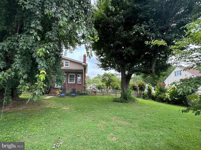 6828 HAREWOOD PARK DR, Middle River, MD 21220
