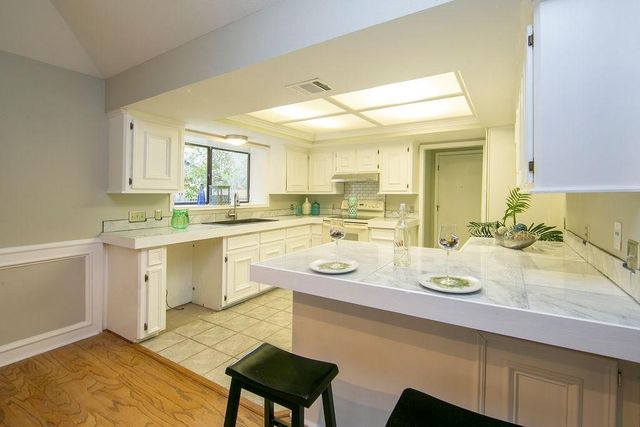 13102 Villa Park DR, Austin, TX 78729