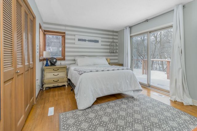 2414 W Old Shakopee Road, Bloomington, MN 55431