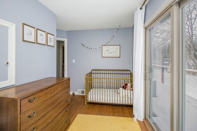 2414 W Old Shakopee Road, Bloomington, MN 55431