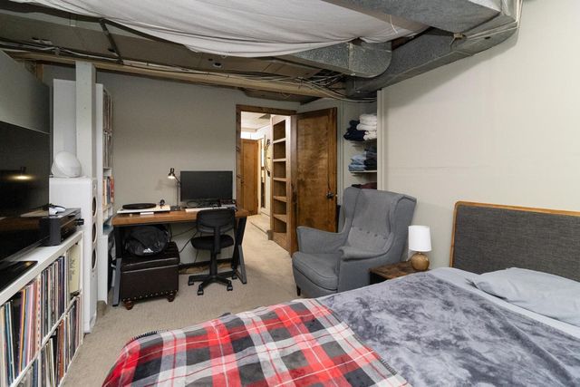 2414 W Old Shakopee Road, Bloomington, MN 55431