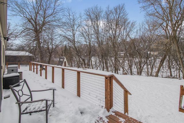 2414 W Old Shakopee Road, Bloomington, MN 55431