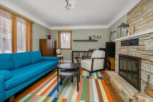 2414 W Old Shakopee Road, Bloomington, MN 55431