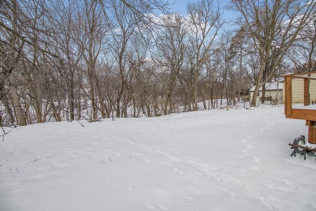 2414 W Old Shakopee Road, Bloomington, MN 55431