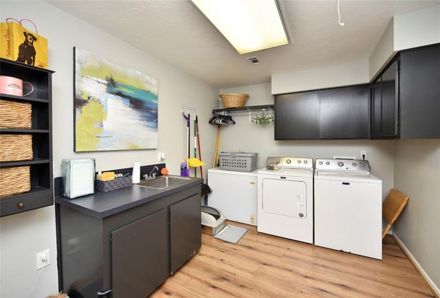 2527 Live Oak Drive, Rosenberg, TX 77471