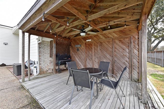 2527 Live Oak Drive, Rosenberg, TX 77471