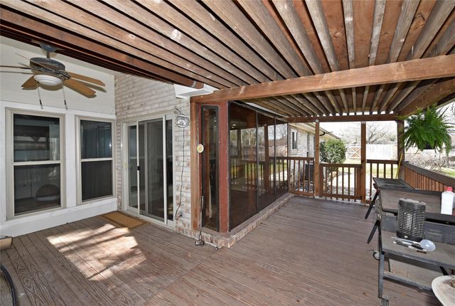 2527 Live Oak Drive, Rosenberg, TX 77471