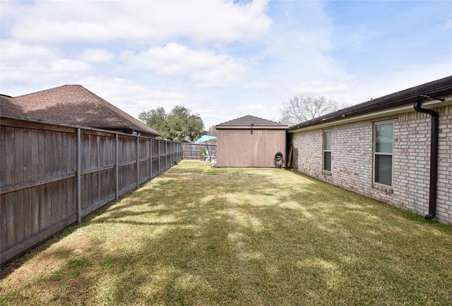 2527 Live Oak Drive, Rosenberg, TX 77471