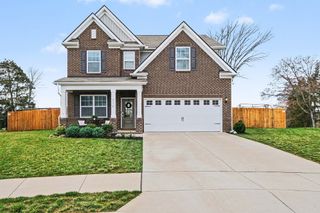 712 Watson Ct, Spring Hill, TN 37174