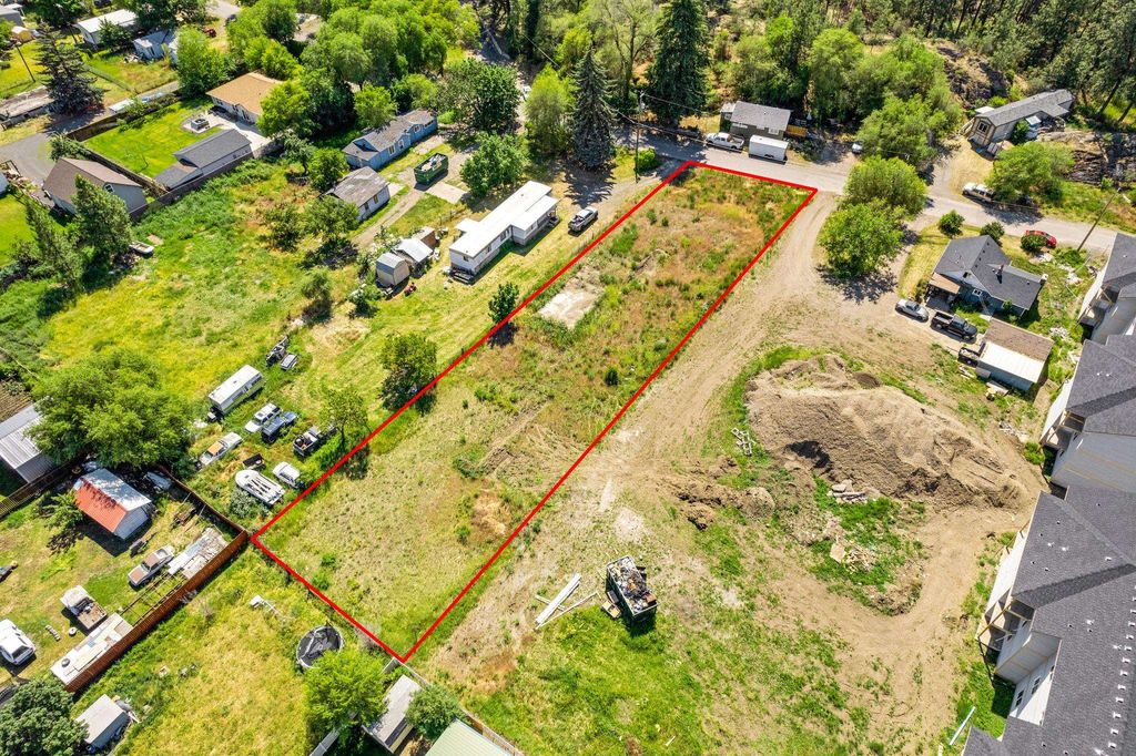 515 S McKinnon Rd, Spokane Valley, WA 99212