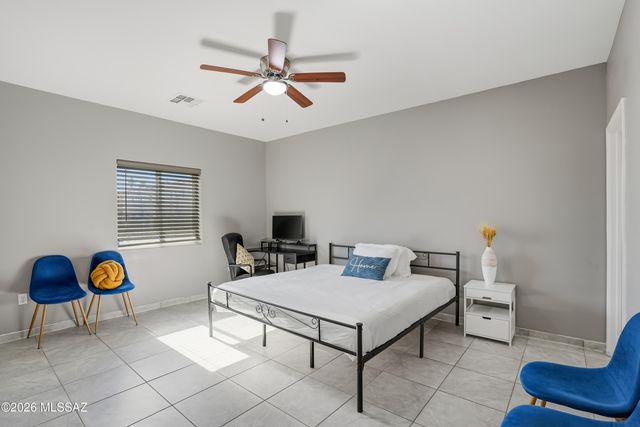 551 W Thurber Road, Tucson, AZ 85705