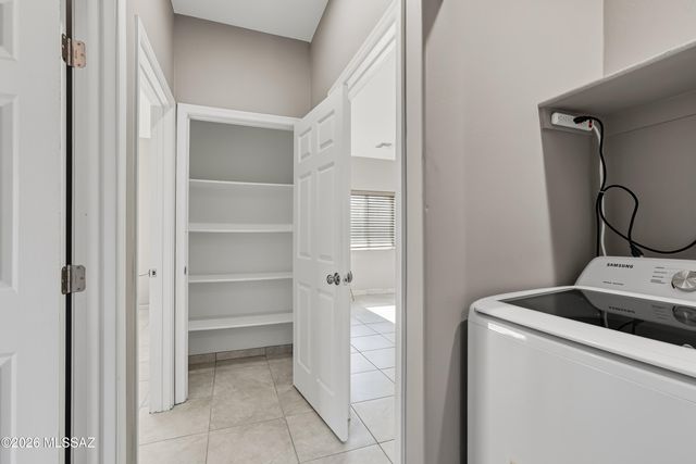 551 W Thurber Road, Tucson, AZ 85705