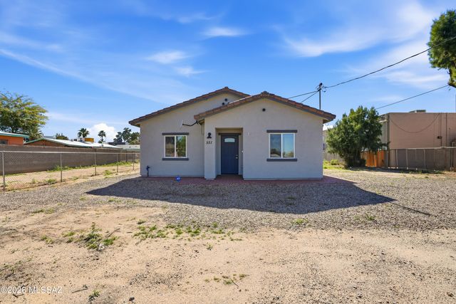 551 W Thurber Road, Tucson, AZ 85705