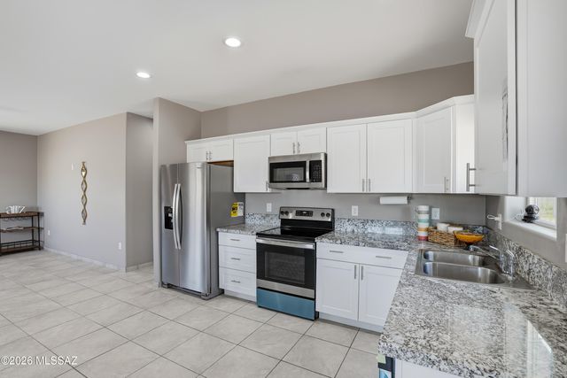 551 W Thurber Road, Tucson, AZ 85705