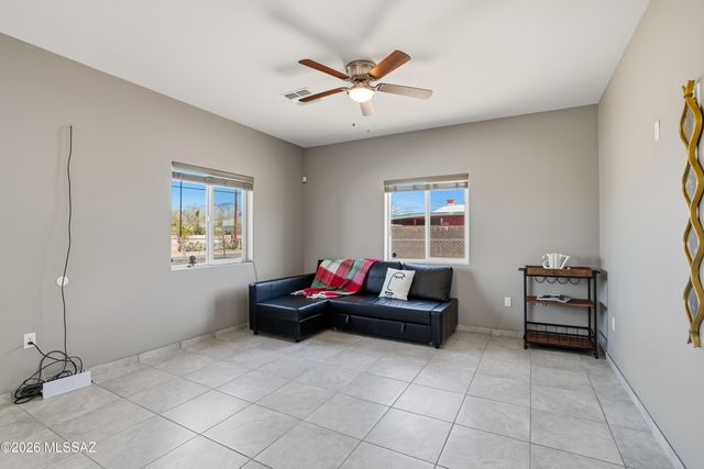 551 W Thurber Road, Tucson, AZ 85705