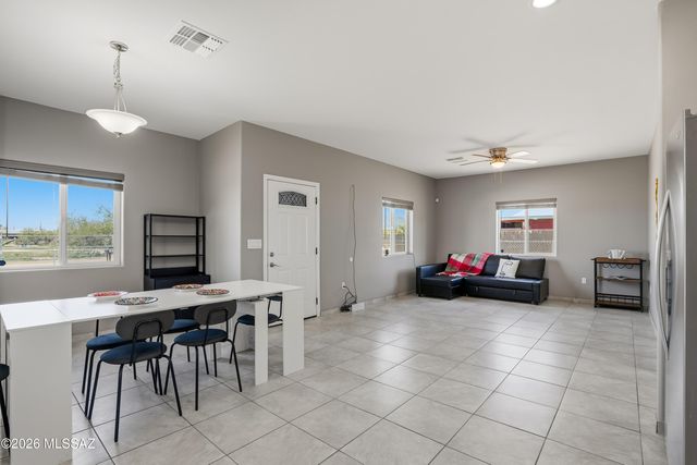 551 W Thurber Road, Tucson, AZ 85705