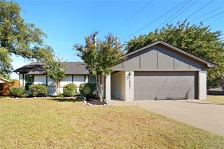 2837 Cummings Drive, Bedford, TX 76021