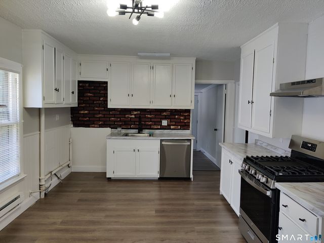 141 Hawkins Street, Derby, CT 06418