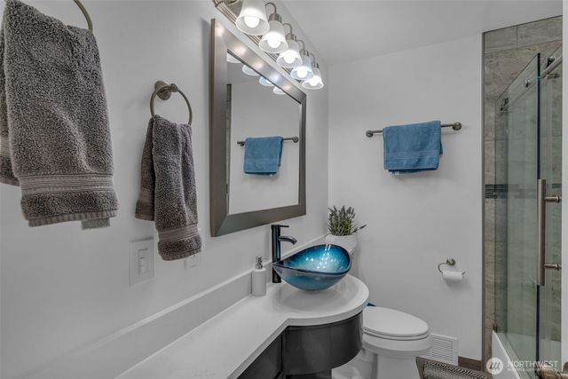 9015 218th Street SW, Edmonds, WA 98026