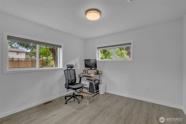 9015 218th Street SW, Edmonds, WA 98026