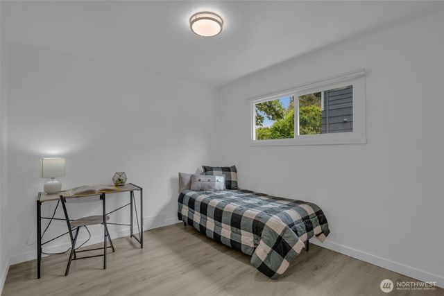 9015 218th Street SW, Edmonds, WA 98026