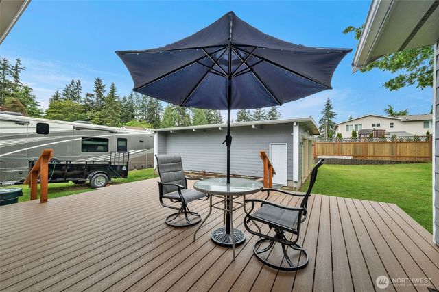 9015 218th Street SW, Edmonds, WA 98026