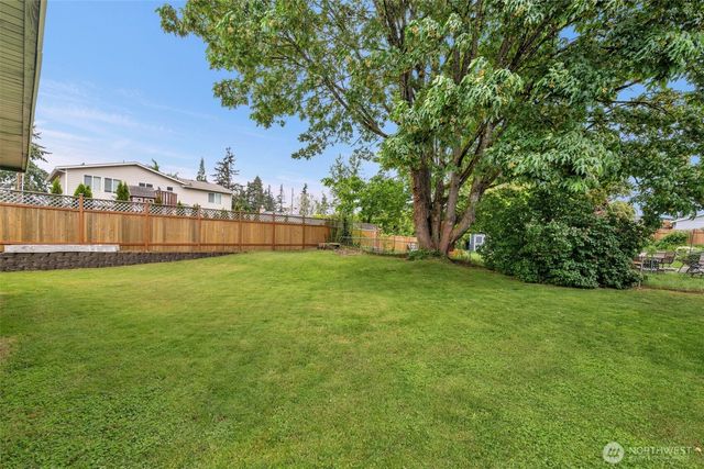 9015 218th Street SW, Edmonds, WA 98026