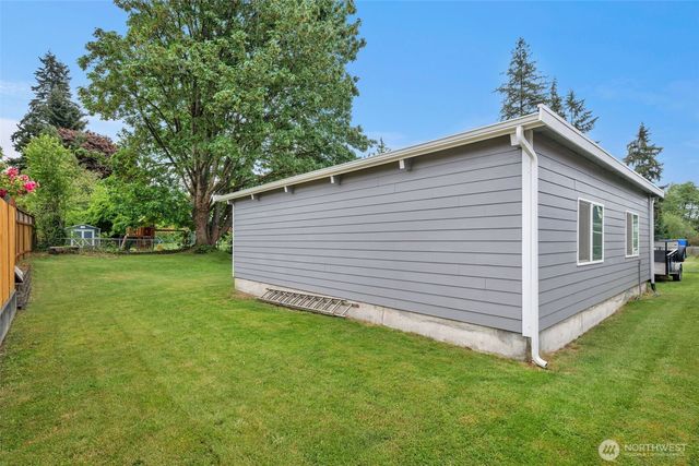 9015 218th Street SW, Edmonds, WA 98026