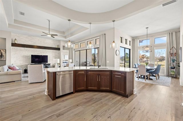 25620 GRANDVIEW POINTE, Sorrento, FL 32776