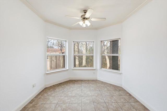 204 Trailwood Drive, Euless, TX 76039