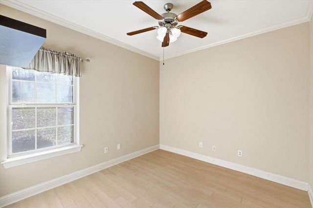 204 Trailwood Drive, Euless, TX 76039