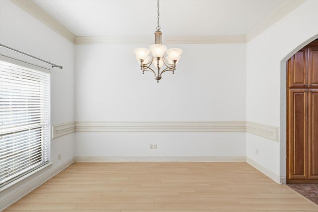 204 Trailwood Drive, Euless, TX 76039