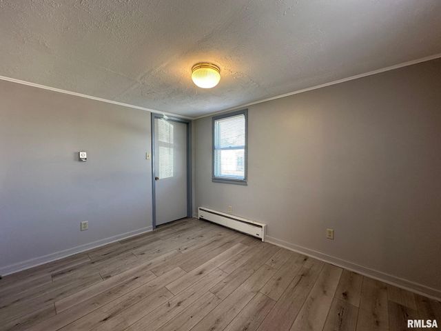 432 N DANIELS Avenue, Springfield, IL 62702