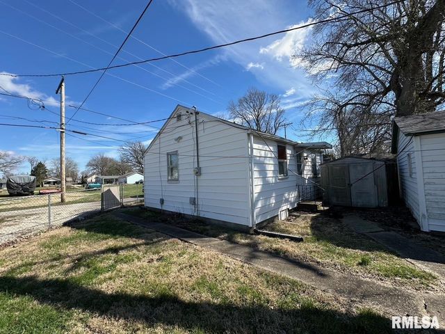 432 N DANIELS Avenue, Springfield, IL 62702