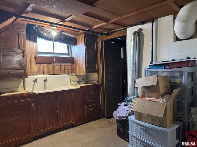 432 N DANIELS Avenue, Springfield, IL 62702