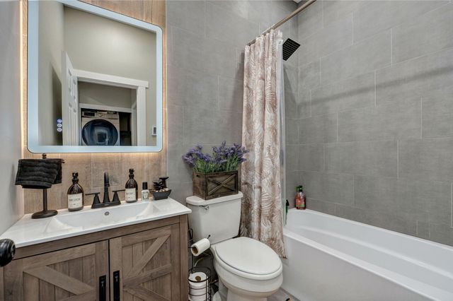 2900 W Lombard Street, Springfield, MO 65802