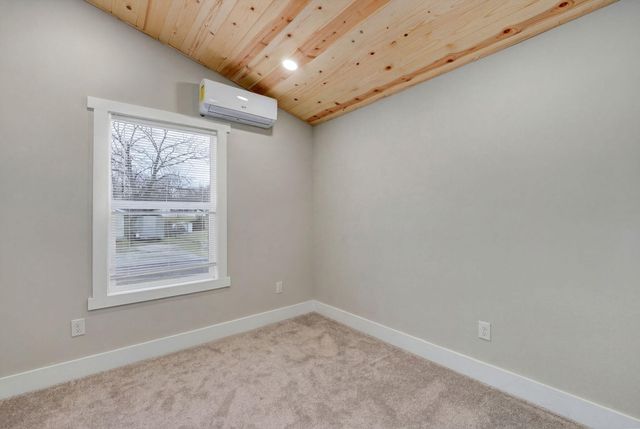 2900 W Lombard Street, Springfield, MO 65802