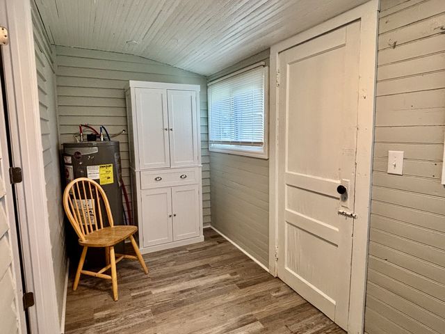 612 Maple St, Manchester, TN 37355