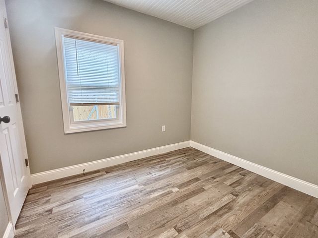 612 Maple St, Manchester, TN 37355