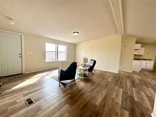 1412 CR 1342, Chickasha, OK 73018