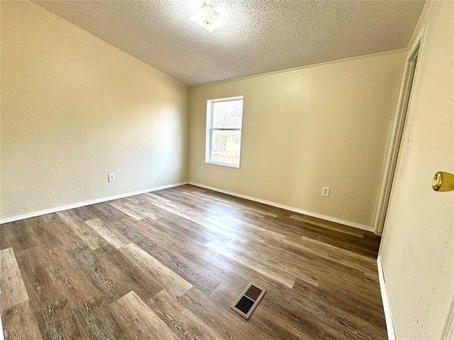 1412 CR 1342, Chickasha, OK 73018