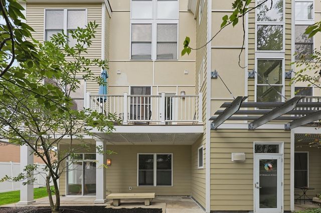 27 Wheeler St 224, Cambridge, MA 02138